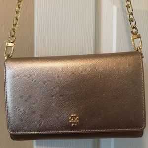 Tory Burch Emerson chain wallet rose gold